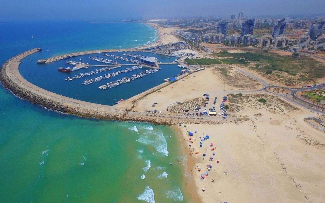 Ashdod City Center 2-Rooms Apartment, 15Min Walk To The Beach Exteriör bild